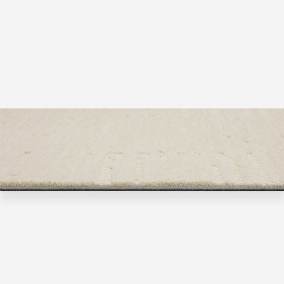 厚み（全厚）は10.0mm／重量感はありますが、その分ズレにくくなっています