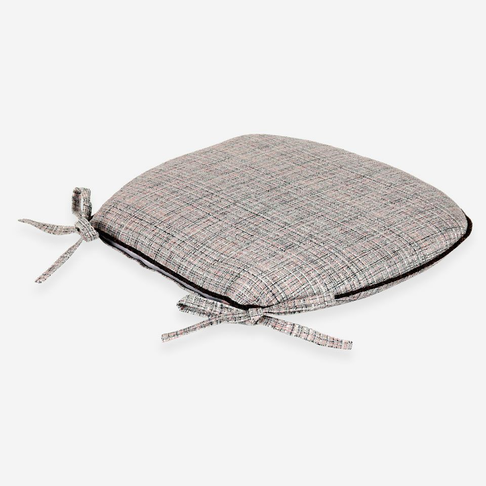 表面／カラー：ピンク／45cm×43cm／様々なシーンでコーディネートしやすい無地調の商品です