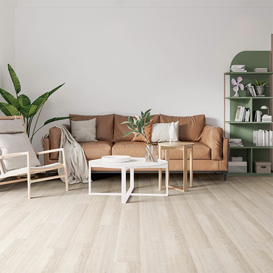 施工画像／明るくやわらかな印象のソネットオーク／木材の自然な風合いを再現するため、一枚毎に濃淡の差をつけています