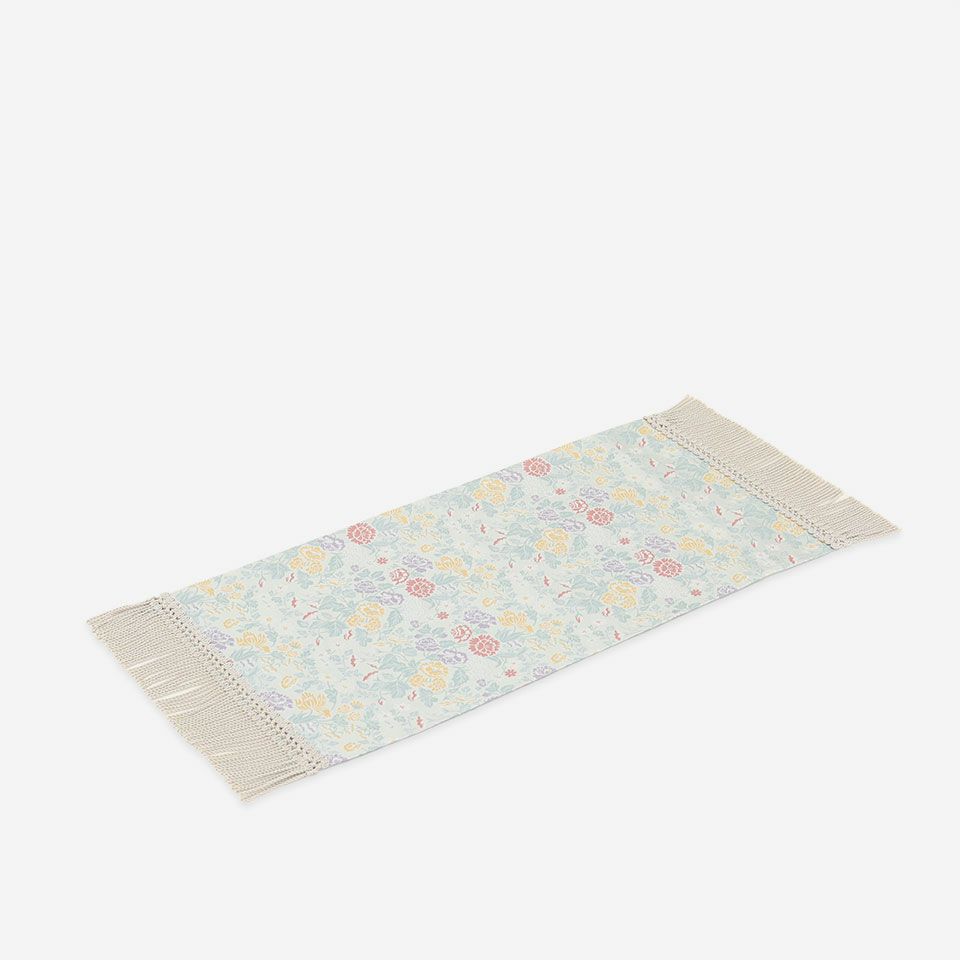 表面／カラー：ライトブルー／28cm×55cm（フリンジ込みサイズ 28cm×69cm）