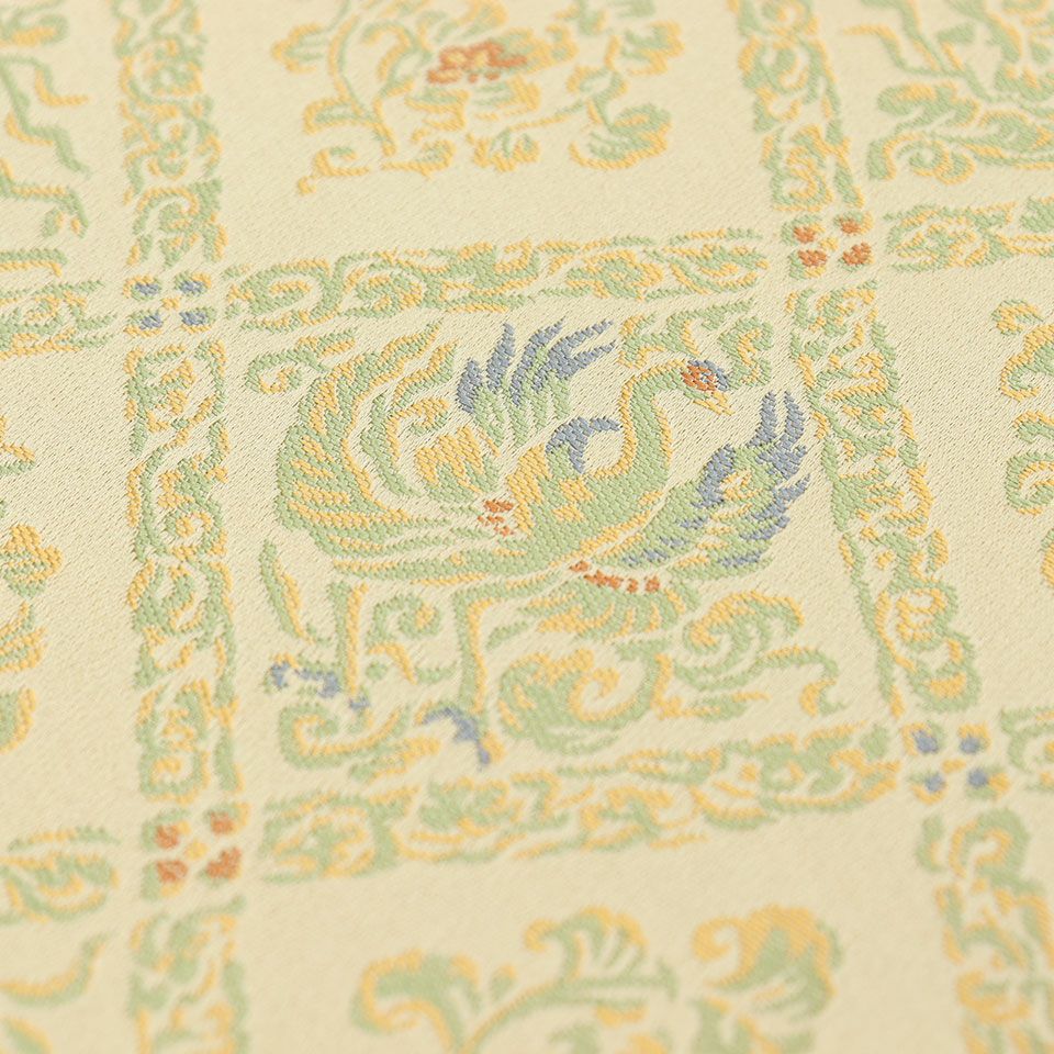 『礼記』では麒麟と鳳凰は王が仁のある政治を行うときに現れる神聖な瑞獣とされ尊ばれてきました