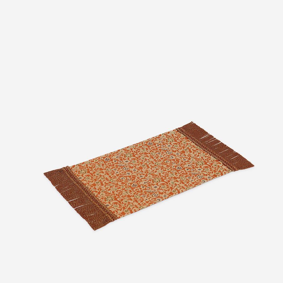 表面／カラー：ブラウン／28cm×40cm（フリンジ込みサイズ 28cm×54cm）