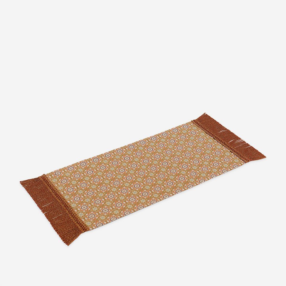 表面／カラー：ブラウン／28cm×55cm（フリンジ込みサイズ 28cm×69cm）