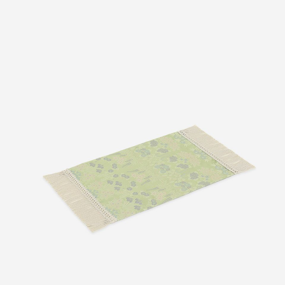 表面／カラー：グリーン／28cm×40cm（フリンジ込みサイズ 28cm×54cm）