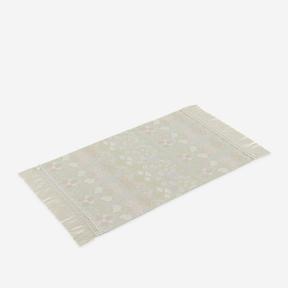 表面／カラー：グレー／38cm×60cm（フリンジ込みサイズ 38cm×74cm）