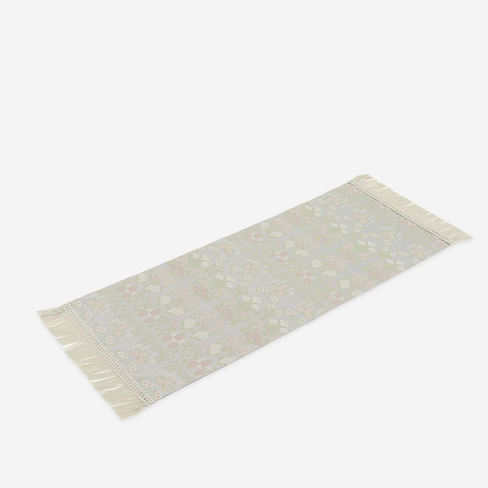 表面／カラー：グレー／38cm×90cm（フリンジ込みサイズ 38cm×104cm）