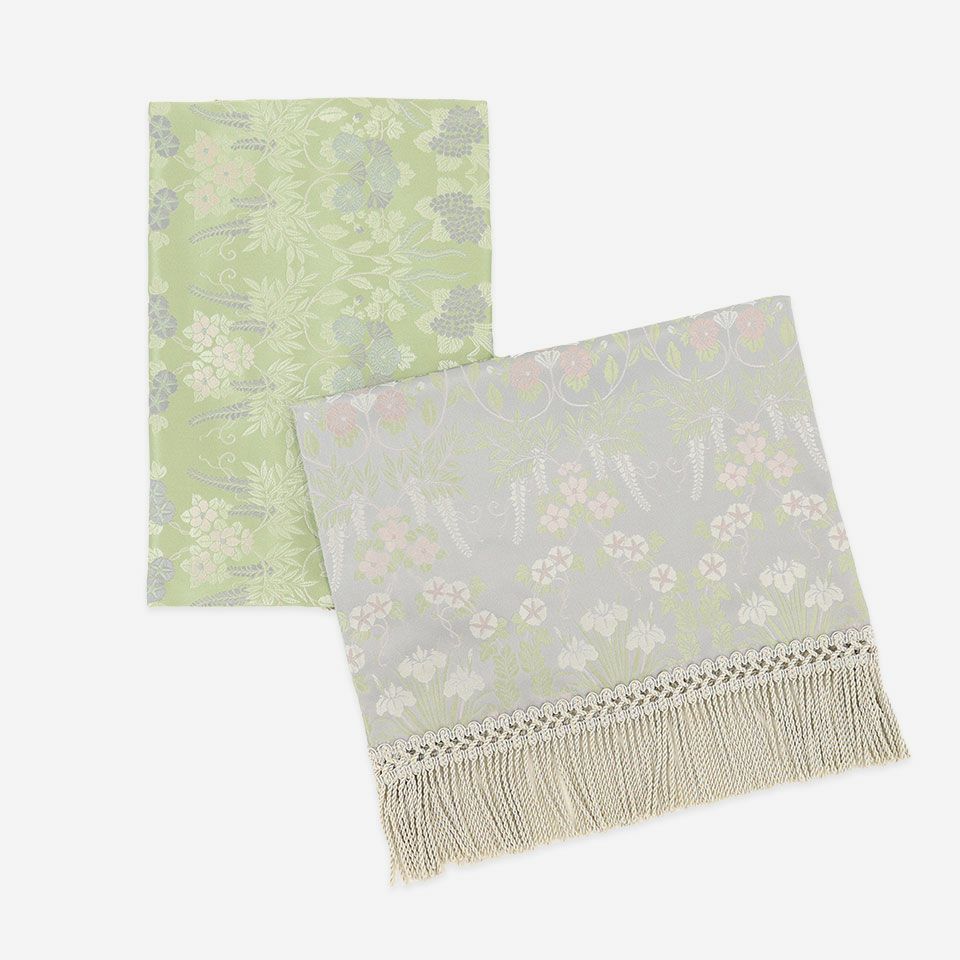 グリーン・グレーの2色展開です