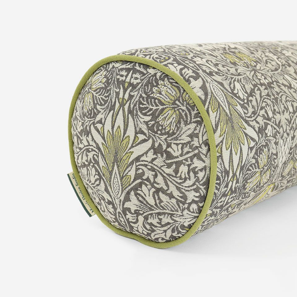 パイピングはライトグリーン色で、「Morris Design Studio」のブランドタグが付いています／カラー：グレー