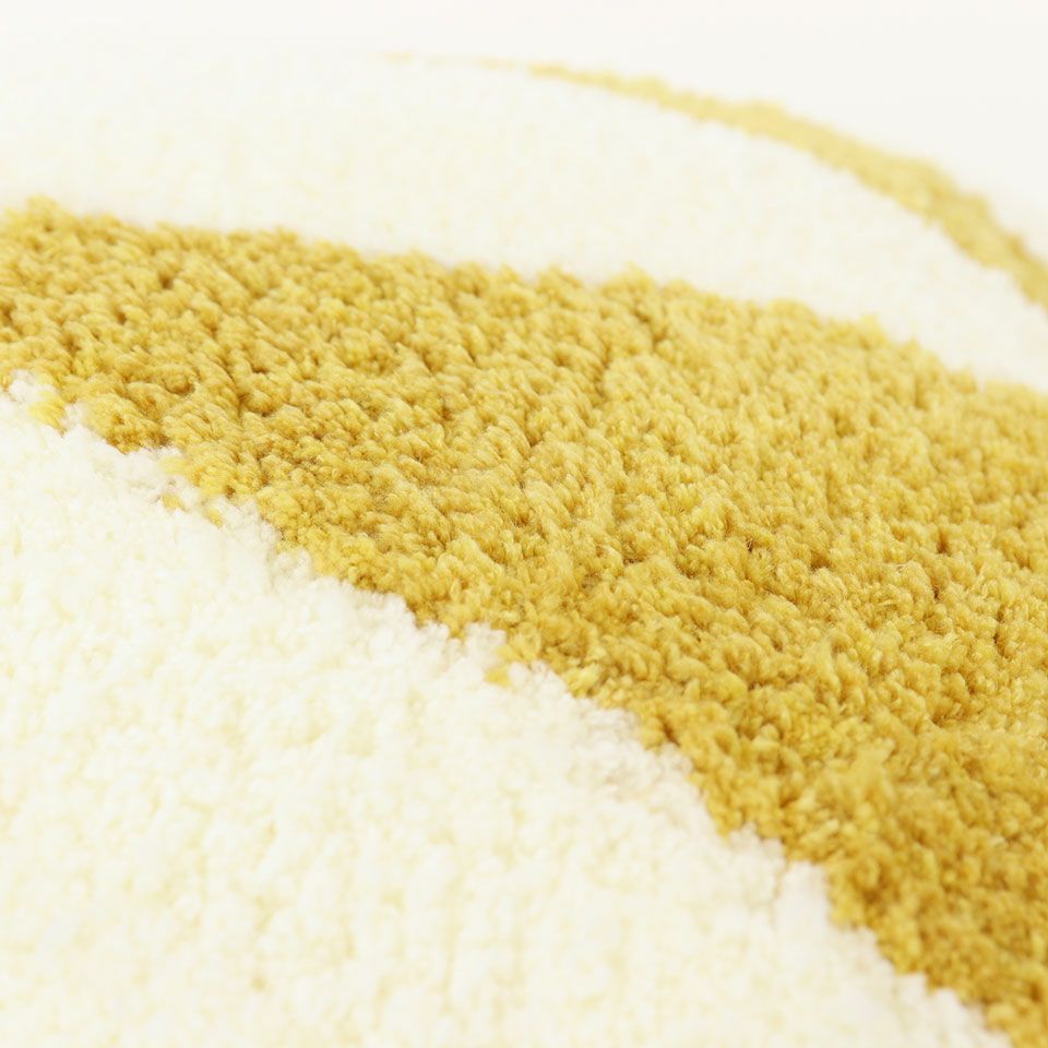 ふわふわの毛足が気持ちいいシャギークッションカバーです