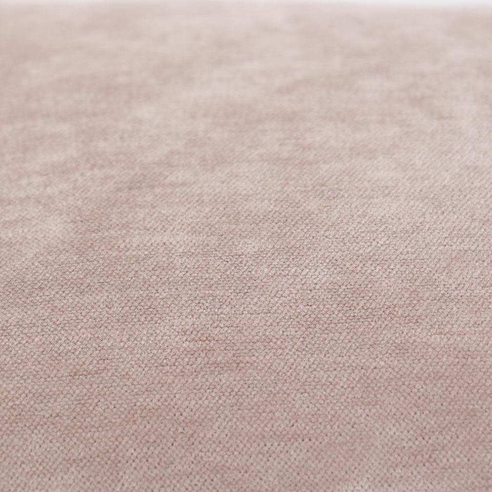 無地なので、様々なインテリアシーンやアイテムに合わせることができます／カラー：ローズ