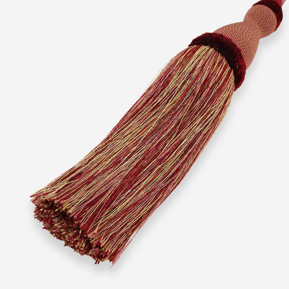 房部分の糸にミックス感があるので単色周辺の幅広い色相になじみます／カラー：レッド