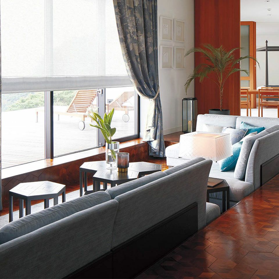 タッセル長が75cmと長くはないので、ボリュームが控えめなカーテンでのご使用をおすすめします／カラー：ベージュ