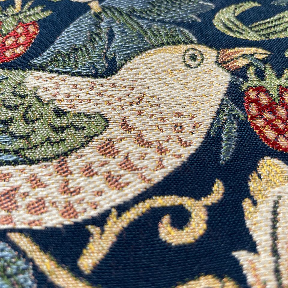 高密度ジャカード織機で細部まで繊細に織り上げています／カラー：ブルー