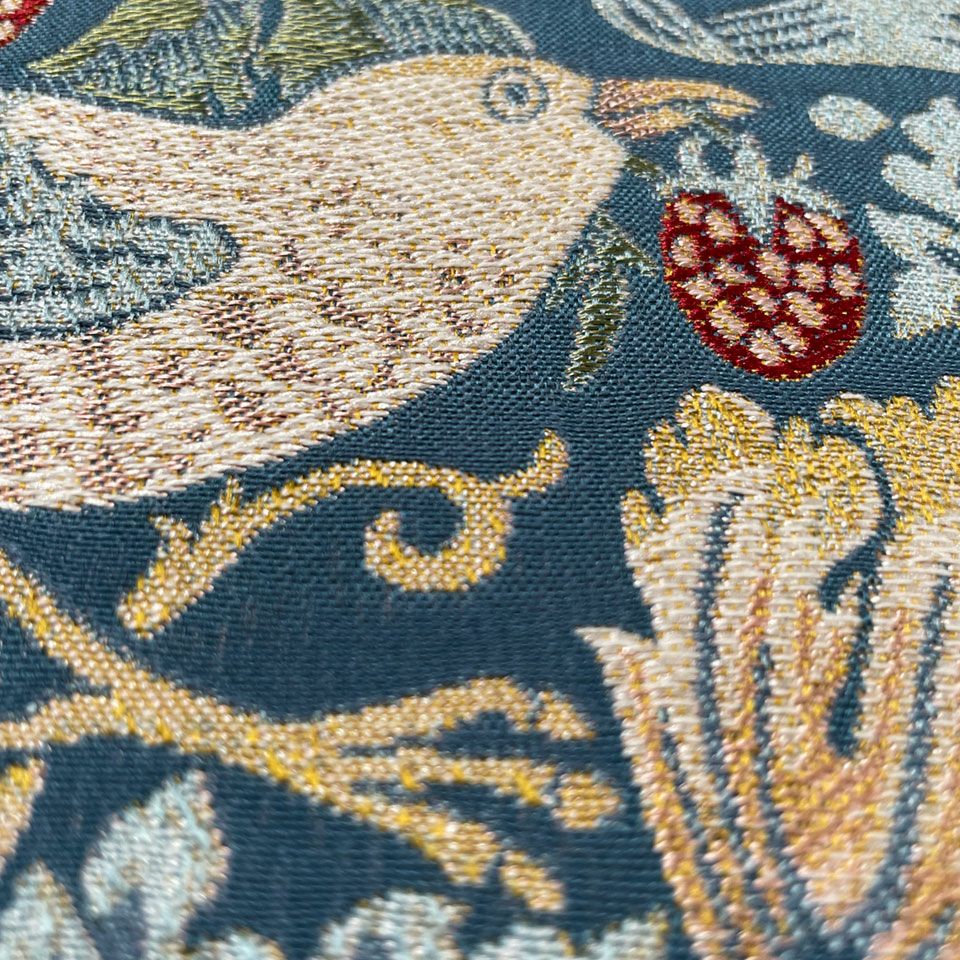 高密度ジャカード織機で細部まで繊細に織り上げています／カラー：ブルーグリーン