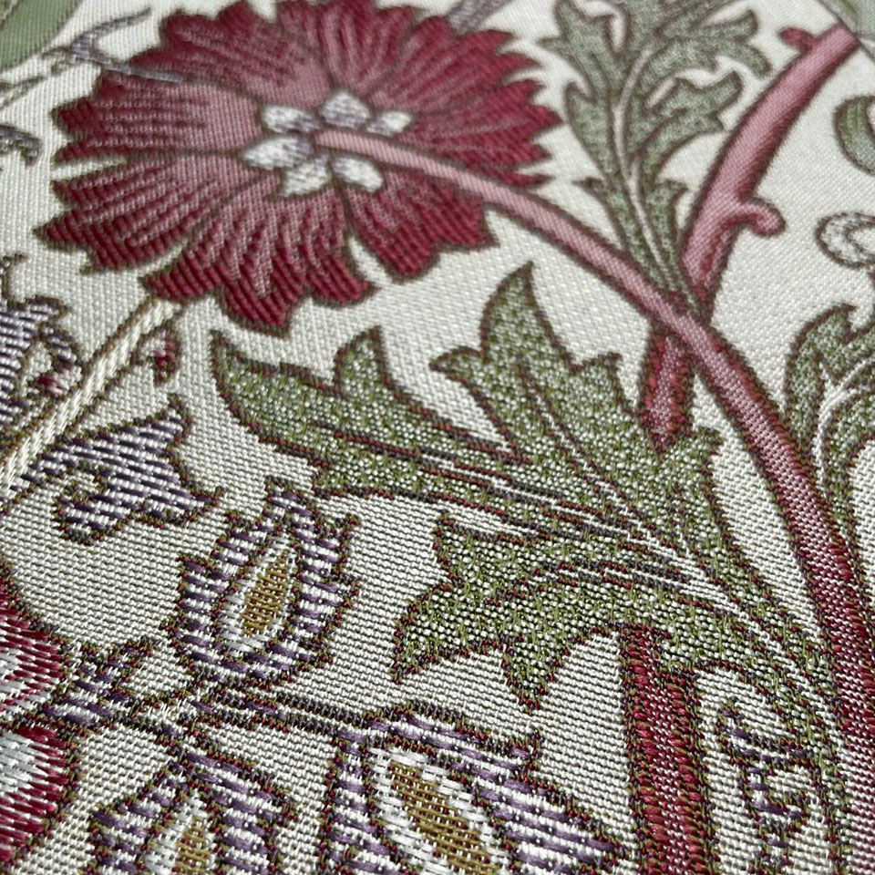 華やかで可愛らしいカラーが特徴です／カラー：ピンク