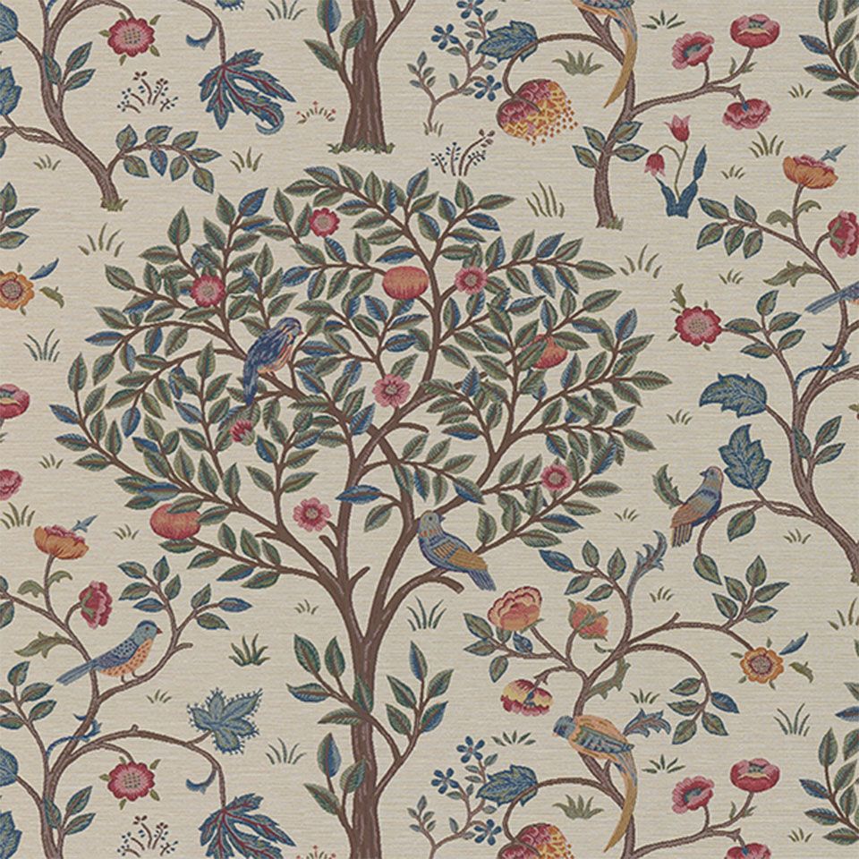 柄の大きなケルムスコットツリーのデザインを一番楽しむことができるのがマルチカバーです