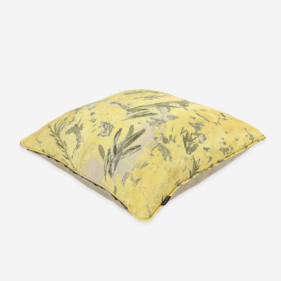 表面と裏面の異なるデザイン／表面共生地のパイピングをつけています／表面カラー：イエロー／裏面カラー：ベージュ