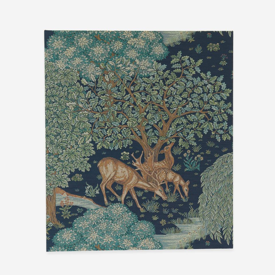 正面画像／約70cm×60cm／玄関の床やチェストなど家具の上に置いてもバランスが取りやすいサイズ感です