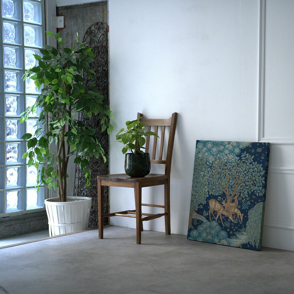 自然モチーフのため、インドアグリーンとの相性も抜群です