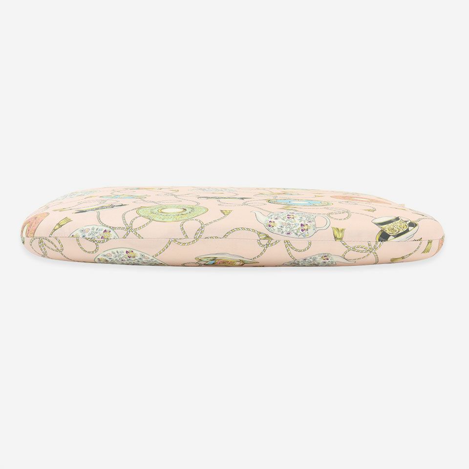 厚み：約6cm