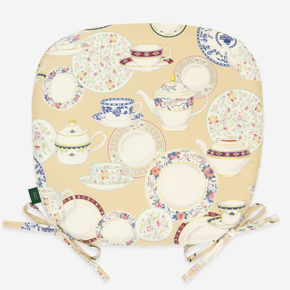 裏面／カラー：ベージュ／表面と裏面は共生地を使用し、柄位置は一点ずつ異なります