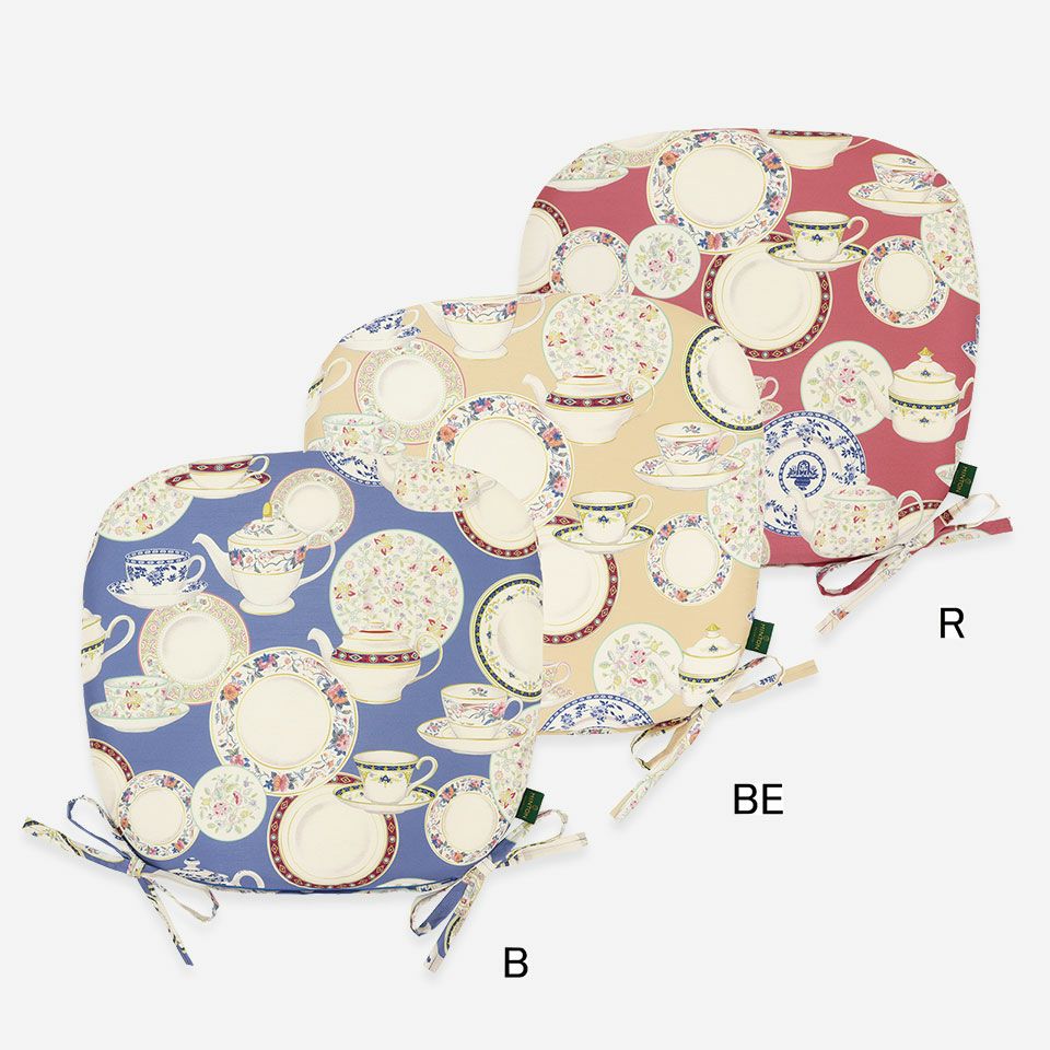 ブルー・ベージュ・レッドの3色で展開しています