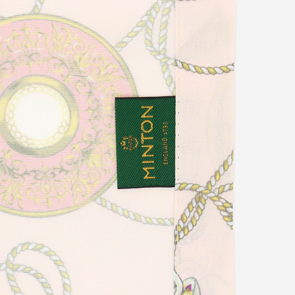 「MINTON」のブランドタグが付いています