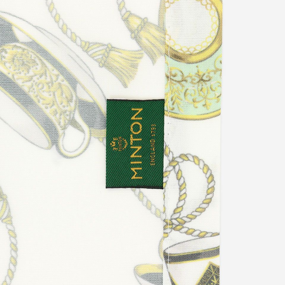「MINTON」のブランドタグが付いています