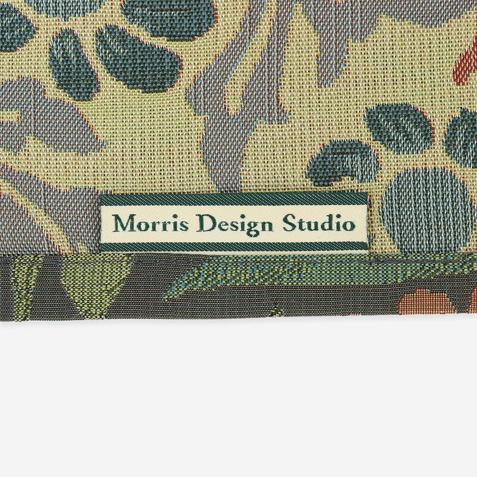 「Morris Design Studio」のブランドタグが付いています