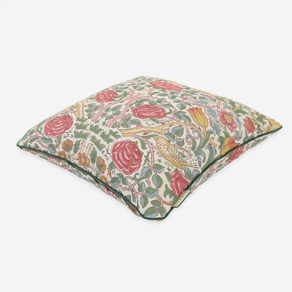 グリーン色のパイピングをつけています