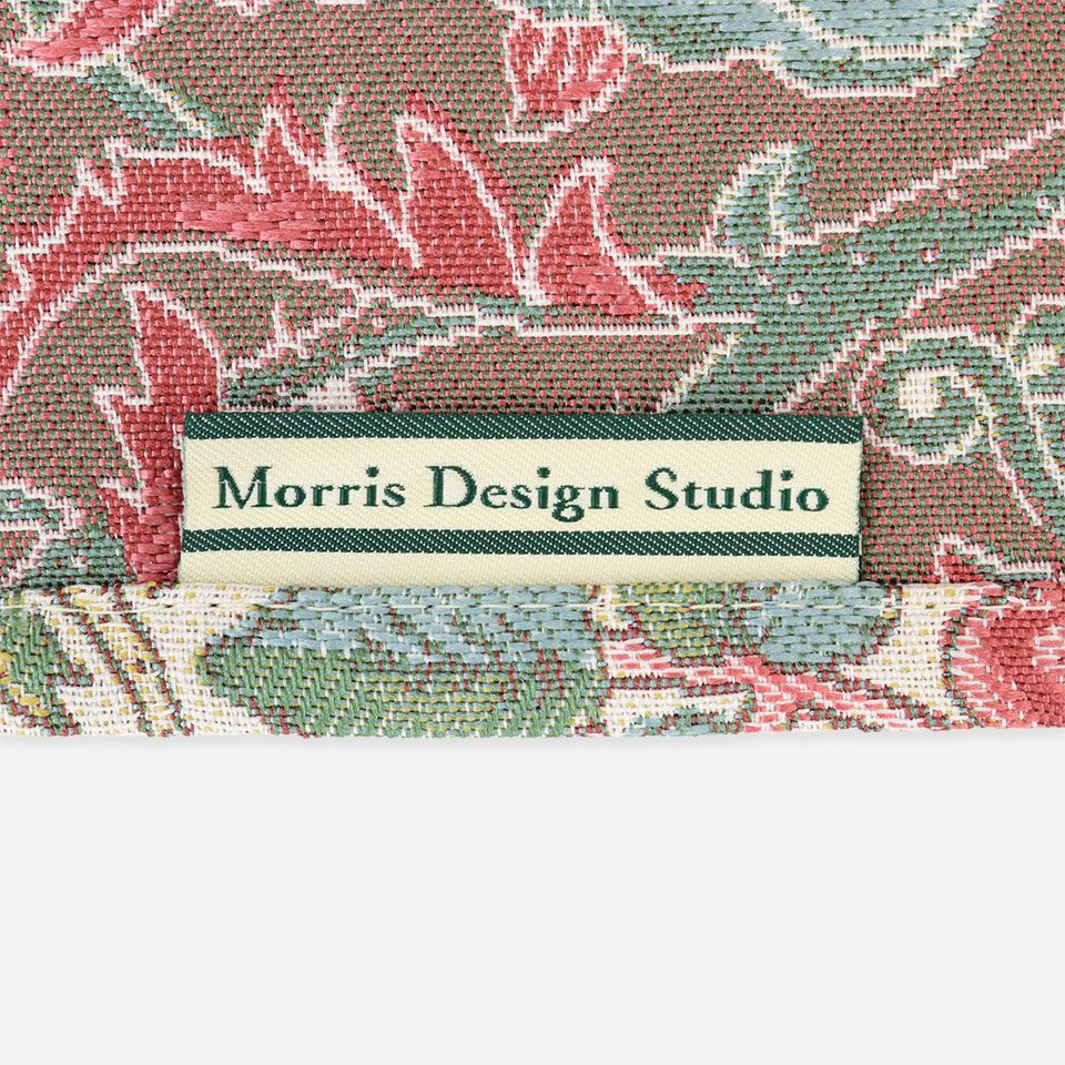 「Morris Design Studio」のブランドタグが付いています