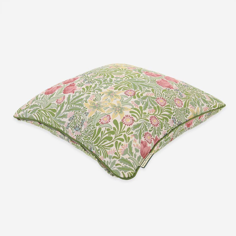 表面と裏面は同一色柄です／グリーン色のパイピングをつけています