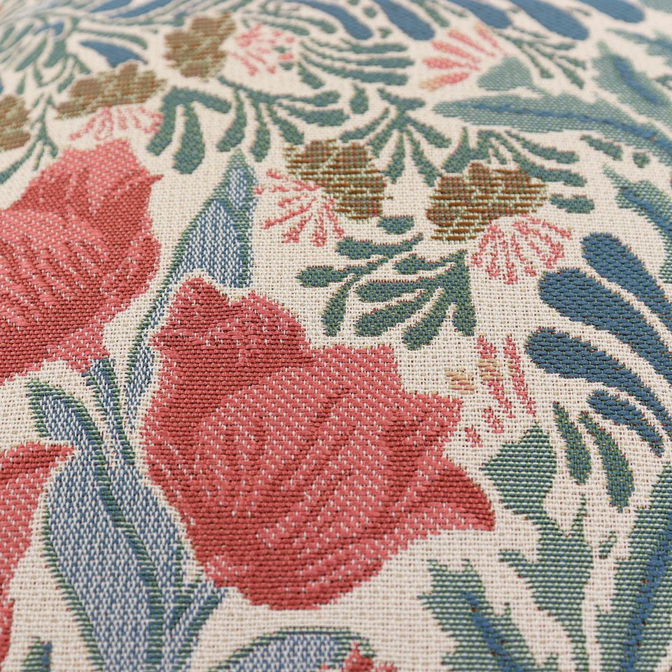 多色感で華やかなデザインを、ナチュラル感のあるベースから、光沢のある花が浮き出るように見せています