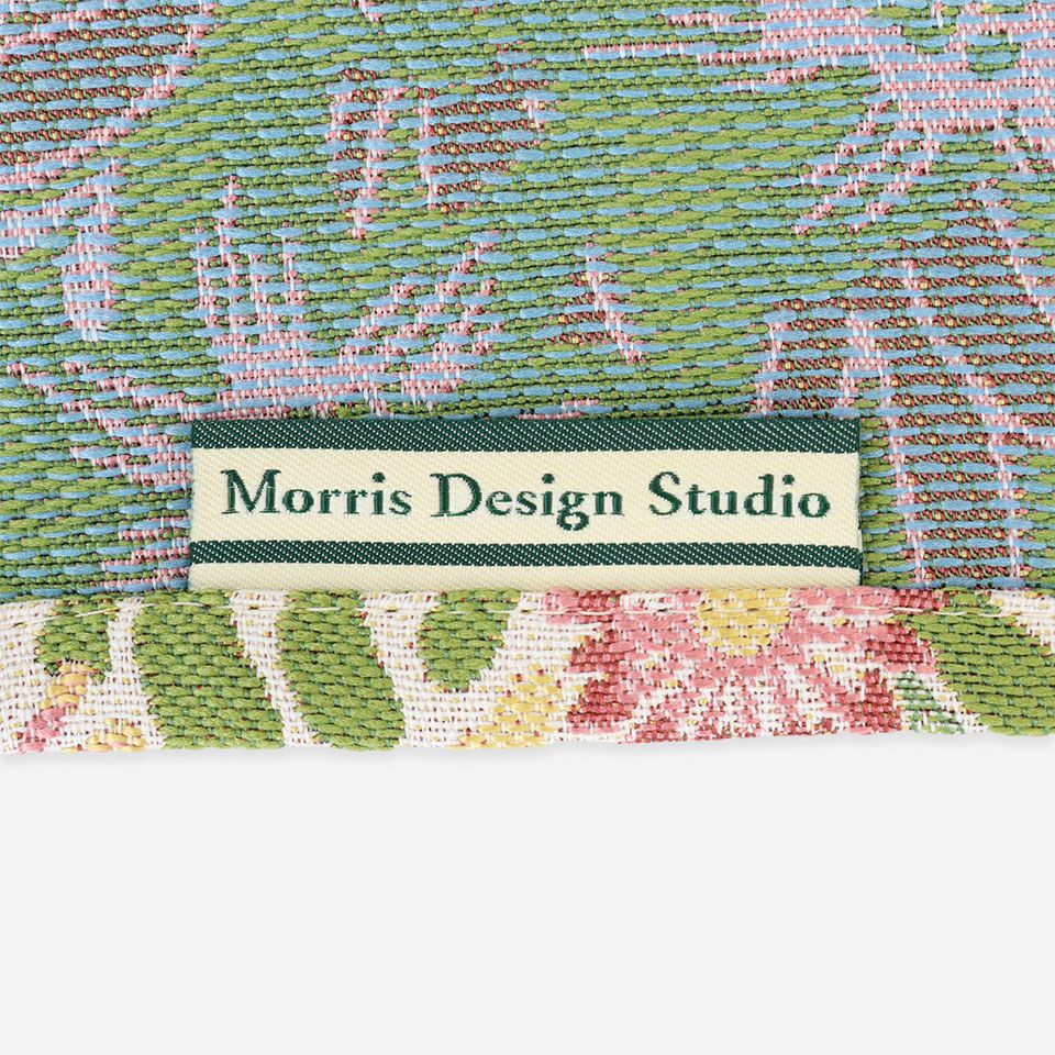 「Morris Design Studio」のブランドタグが付いています