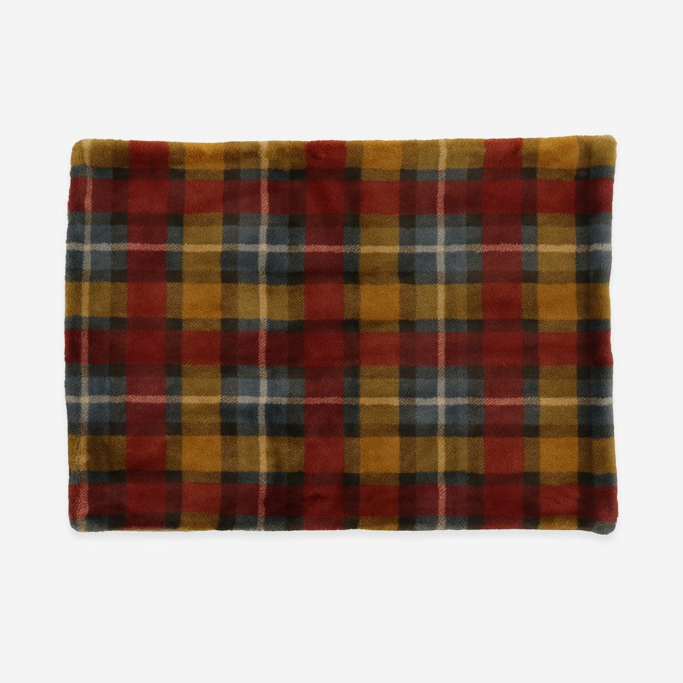 表面／カラー：イエロー／肌触りの良いフェイクファーブランケットです