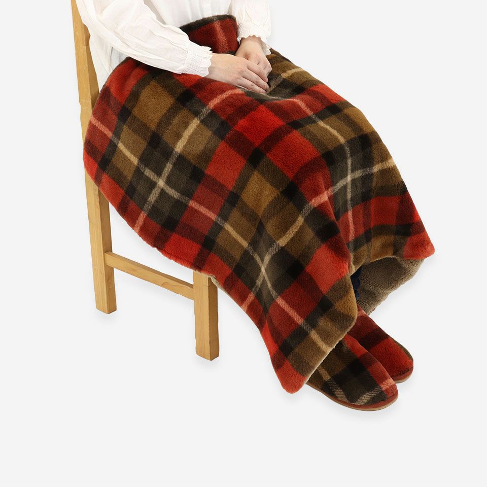 70×100cmサイズは、大人の方のひざ掛けや、お子さまのお昼寝用ブランケットにぴったりのサイズです／カラー：ブラウン