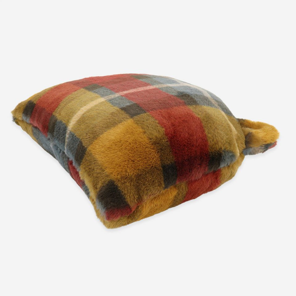 チェックファーの人気の秘密はなめらかな触感です／カラー：イエロー