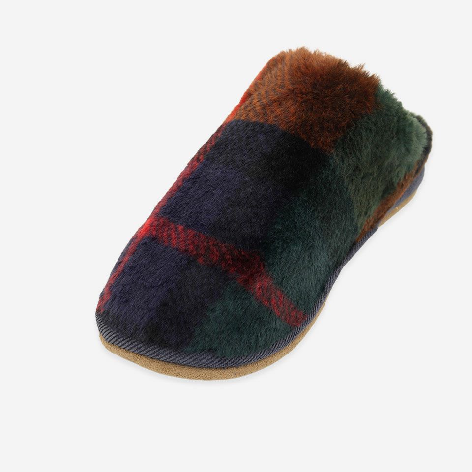 横から見ると、ナポレオンが被っていた帽子のように見えることから、ナポレオンタイプといわれるようになったスタイルです／カラー：ネイビー