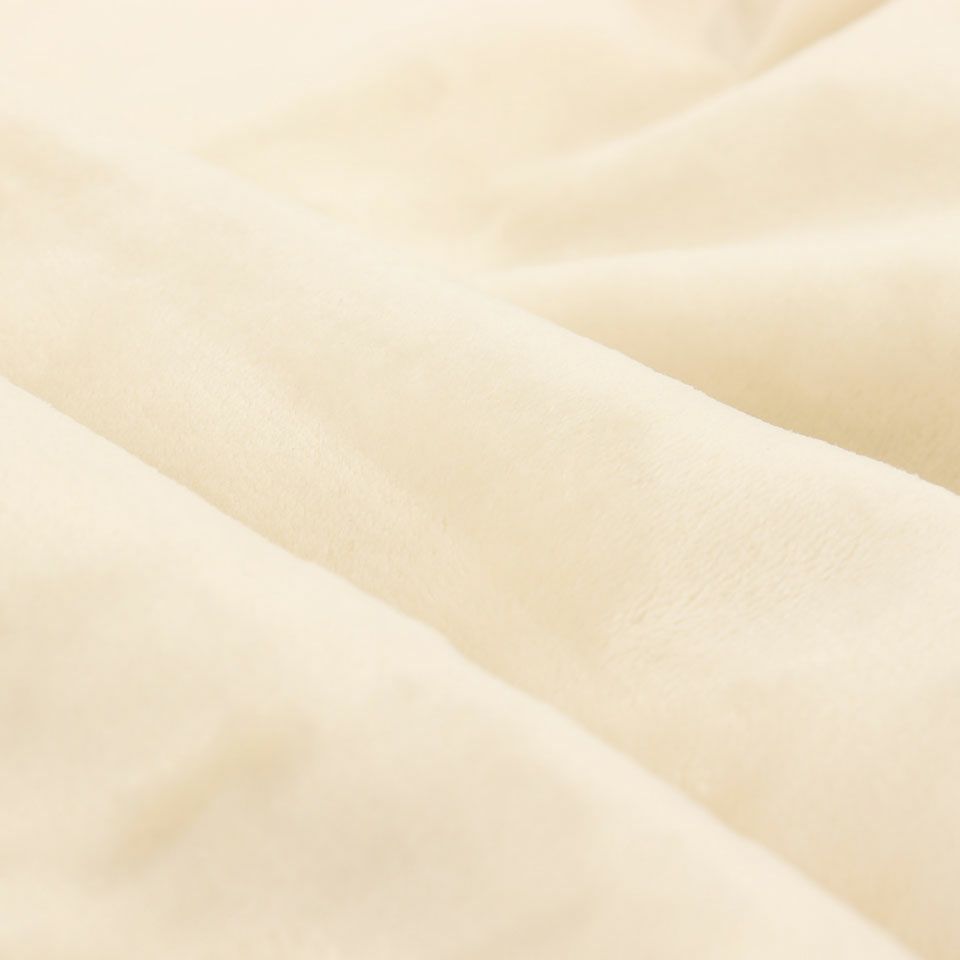 裏面にはファーと同色のしっとりなめらかなフランネル生地を使い上品に仕上げています／裏面／カラー：アイボリー