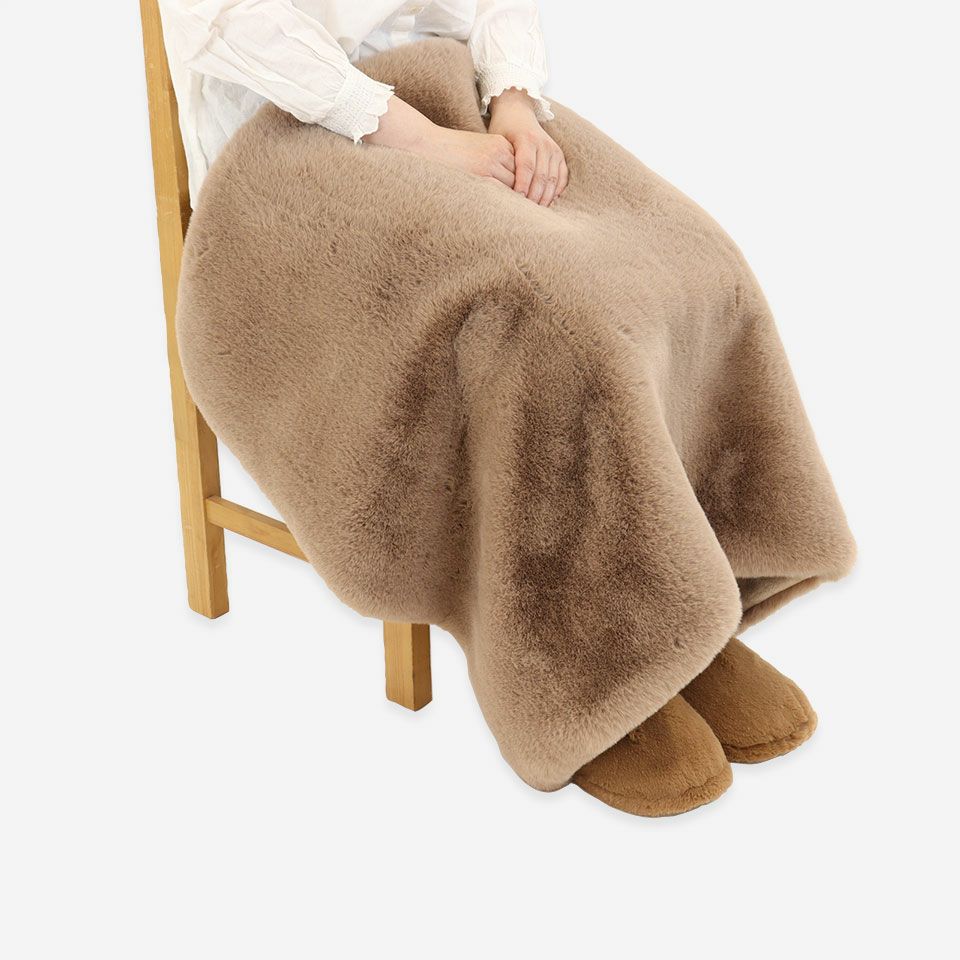 70×100cmのクォ―ターサイズはひざ掛けにおすすめのサイズとなっております／カラー：ベージュ