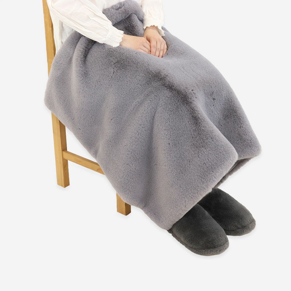 70×100cmのクォ―ターサイズはひざ掛けにおすすめのサイズとなっております／カラー：グレー