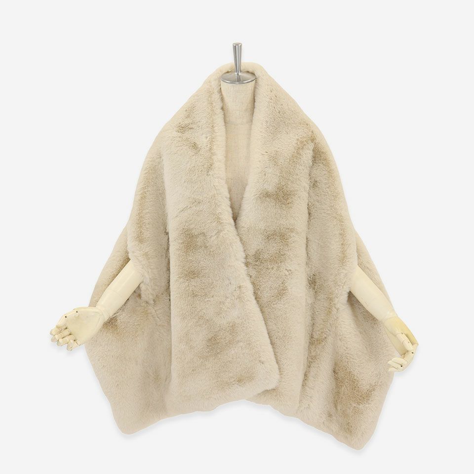 トルソー使用画像／カラー:アイボリー