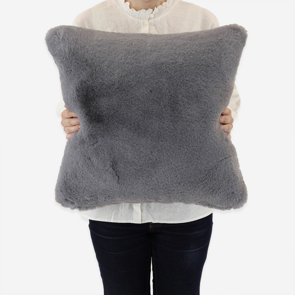 ご家庭でお洗濯できるのでいつでも清潔にお使いいただけるのも嬉しいポイントです／カラー：グレー