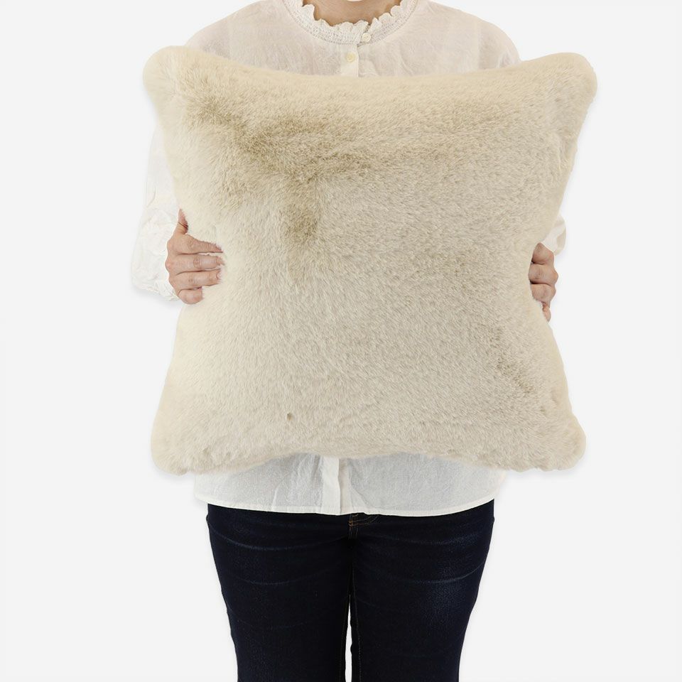 ご家庭でお洗濯できるのでいつでも清潔にお使いいただけるのも嬉しいポイントです／カラー：アイボリー