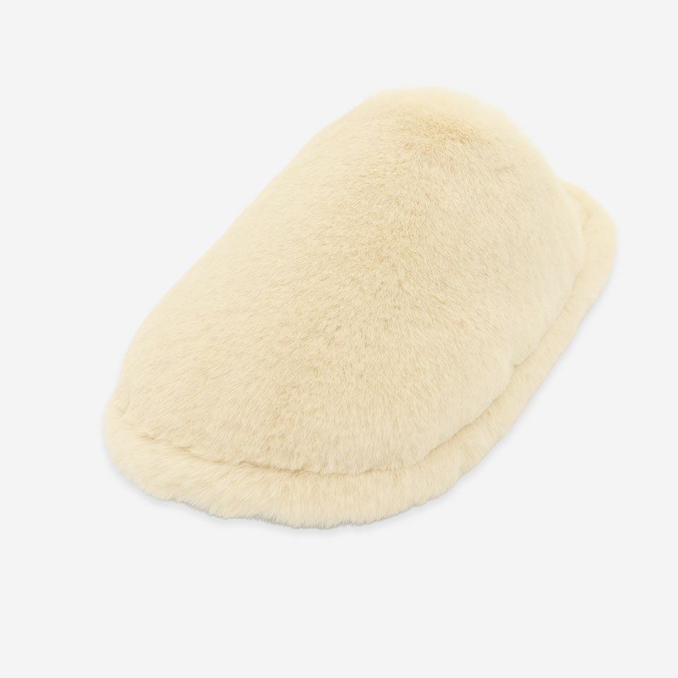 バルーンというその名の通り大きく膨らんだアッパーが魅力です／カラー：アイボリー