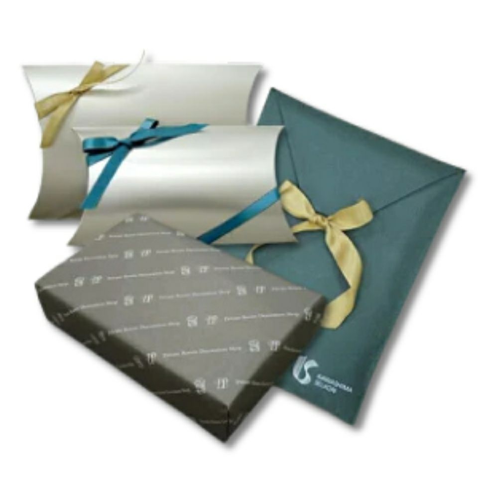 ラッピング内容の例/包装紙・袋、リボンの色などはすべて当ショップおまかせとなります