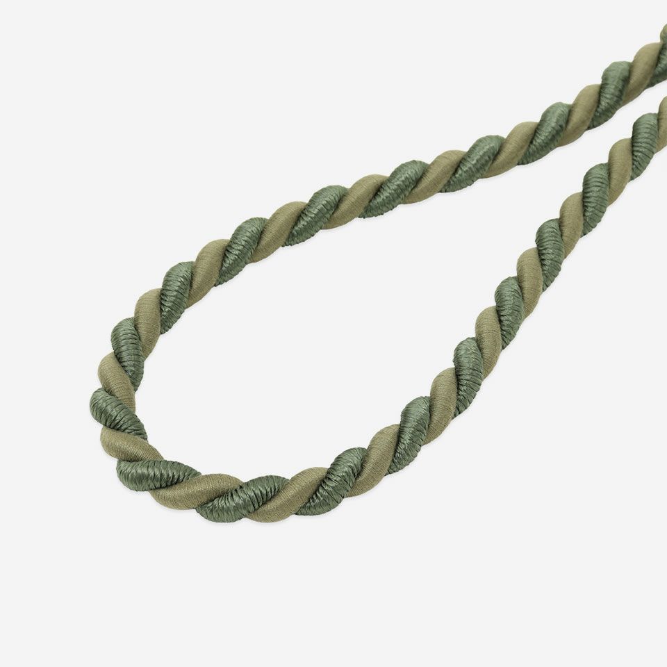 シンプルでありながら、格上のロープタッセルです／カラー：グリーン