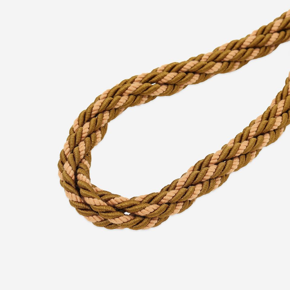 ラグジュアリーナチュラルの演出にご使用いただける高級ロープタッセルです／カラー：オレンジ