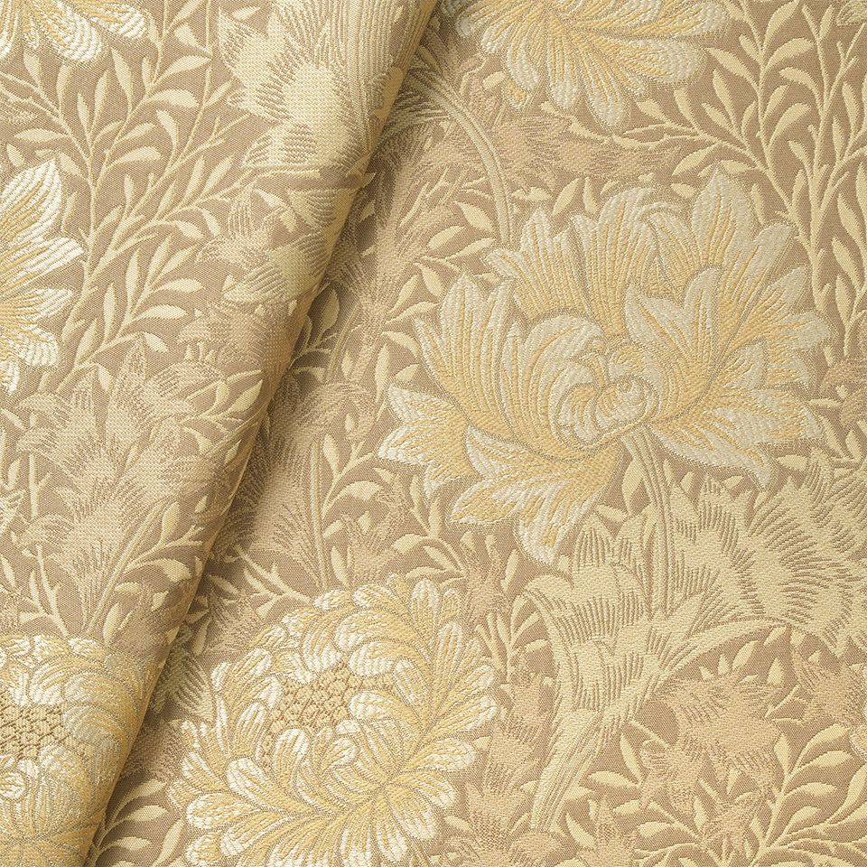 生地拡大画像／メリハリのあるデザインを、染色・加工手法にこだわって表現し、ボリューム感を出しています