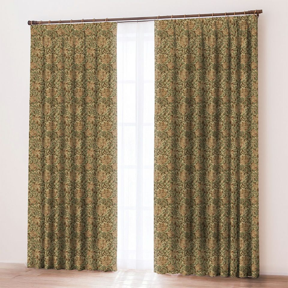 イメージ画像／花の一部に光沢のある糸を使い、少しエレガントさと高級感を出しています